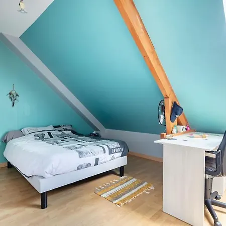 Avec Piscine Chauffee Proche Circuit 24h فيلة