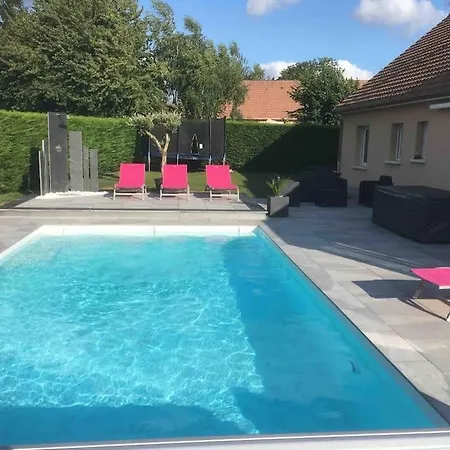 Avec Piscine Chauffee Proche Circuit 24h فيلة *