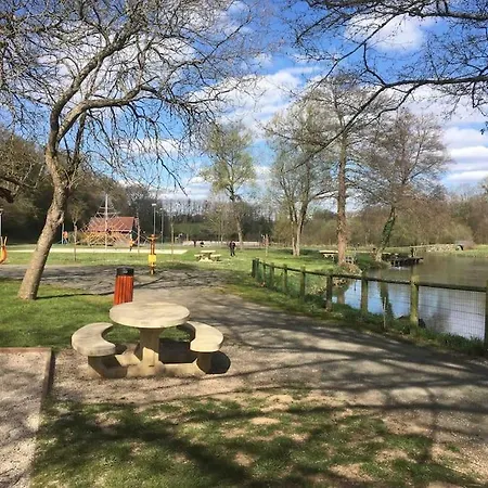 Avec Piscine Chauffee Proche Circuit 24h فيلة *