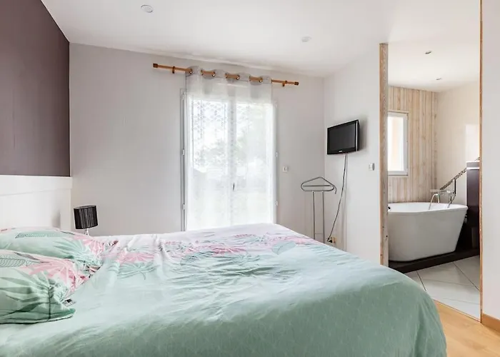 Avec Piscine Chauffee Proche Circuit 24h Βίλα Loué