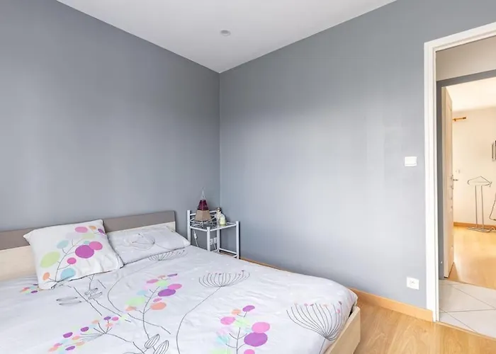 Avec Piscine Chauffee Proche Circuit 24h