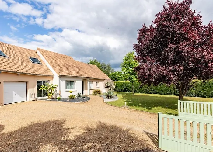 Avec Piscine Chauffee Proche Circuit 24h *